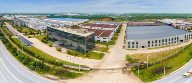 JIANGXI PRODUCTION BASE: 200000 ㎡